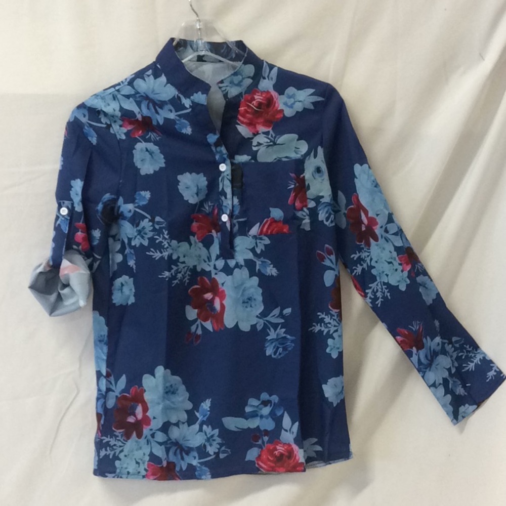 New Henley front red and blue floral top